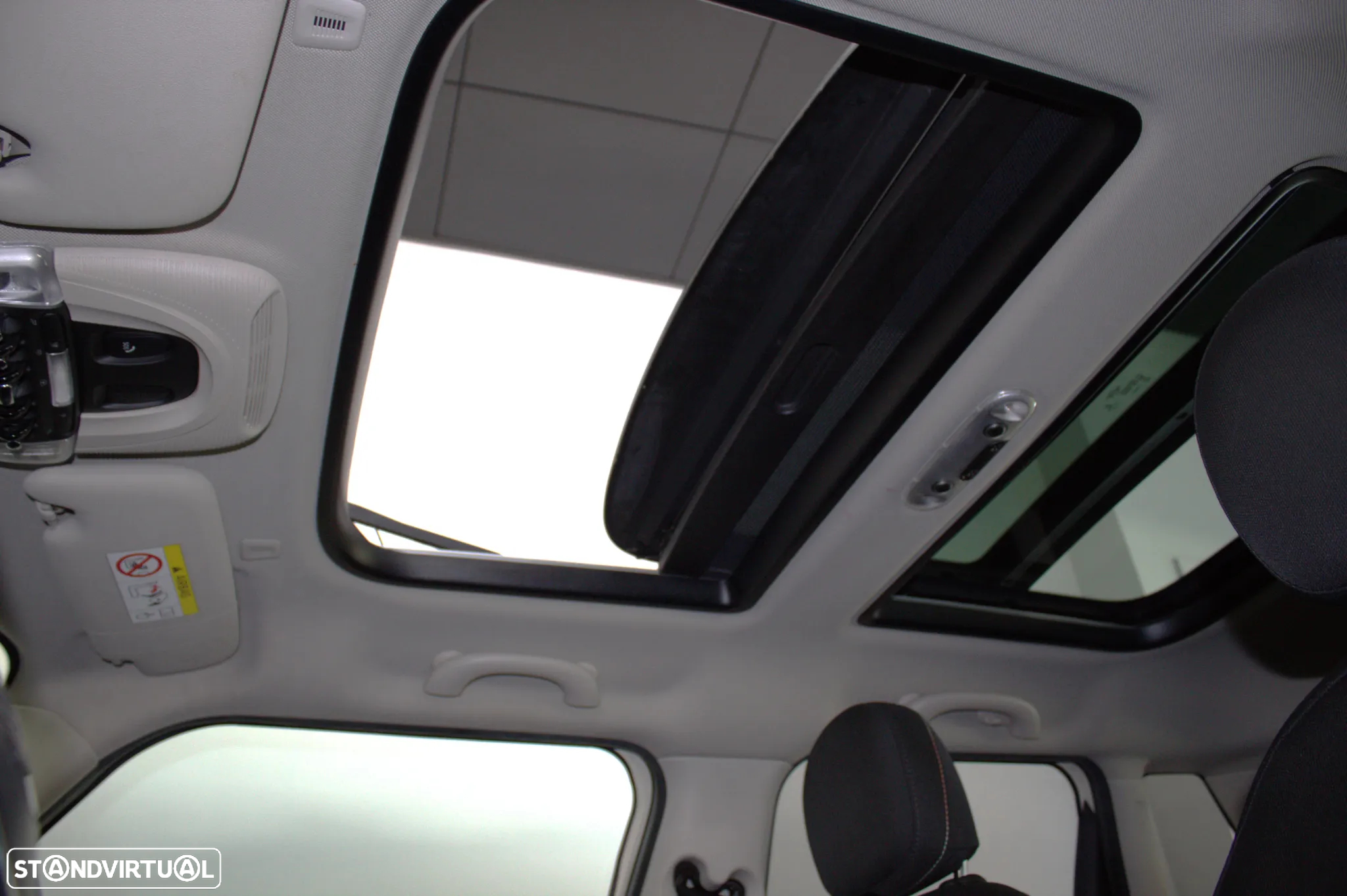 MINI 5 Portas One - 17