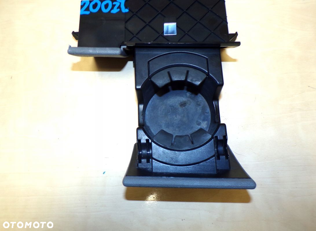 VW T5 Transporter 03- ZAPALNICZKA PODSTAWKA UCHWYT NA KUBKI Cup Holder - 2