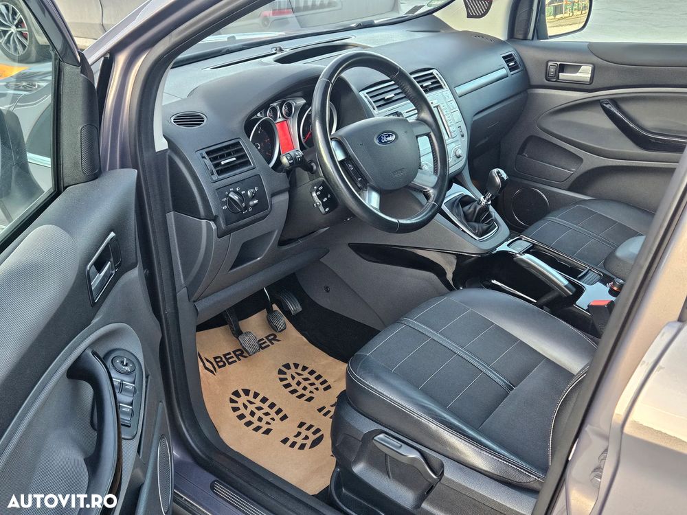 Ford Kuga S 2.0 TDCi 4x4 Plus Editionsmodell - 15