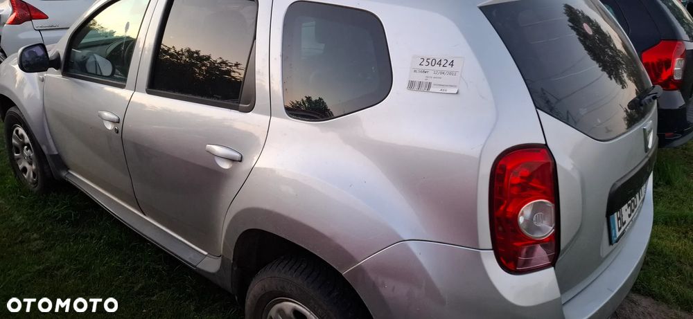 Dacia Duster dCi 90 FAP 4x2 Ambiance - 8