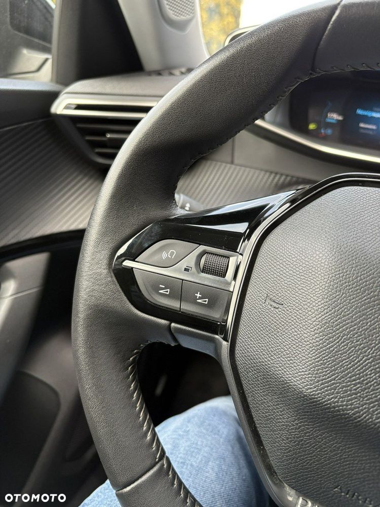 Peugeot 2008 BlueHDi 110 Allure - 20