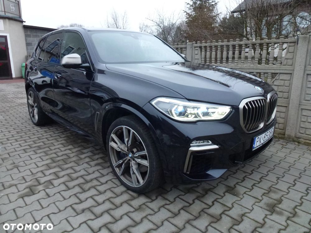 BMW X5 M M50i - 4