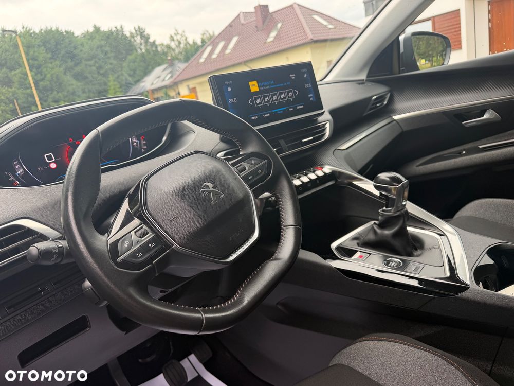 Peugeot 3008 1.5 BlueHDi Allure Pack S&S - 18