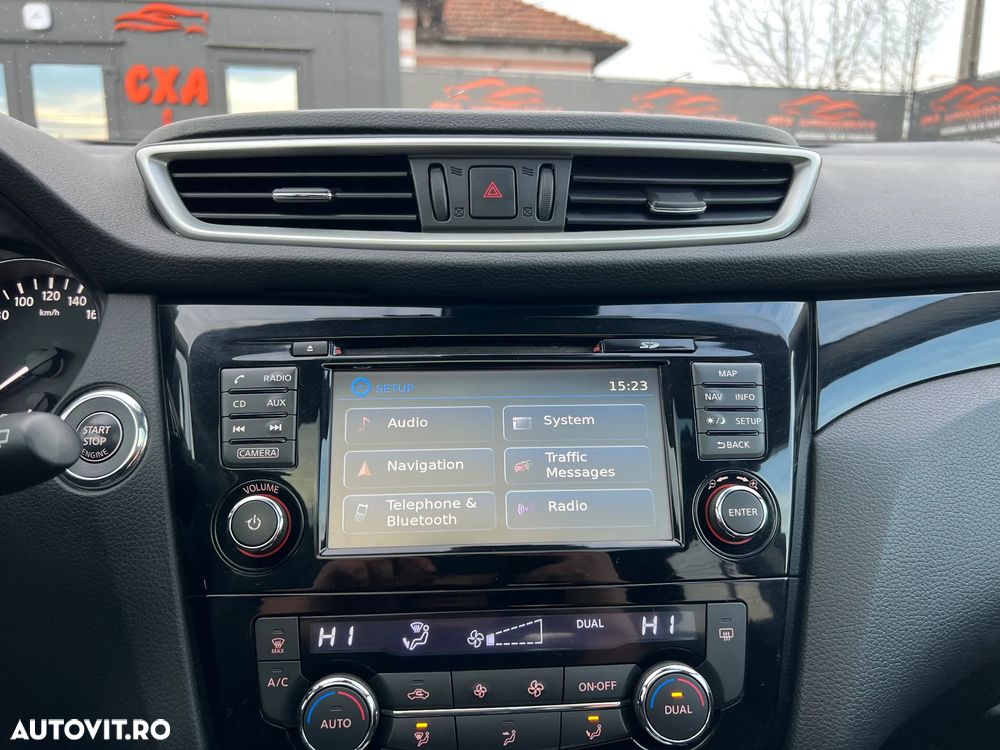 Nissan Qashqai 1.6 DCI Xtronic N-Connecta - 23