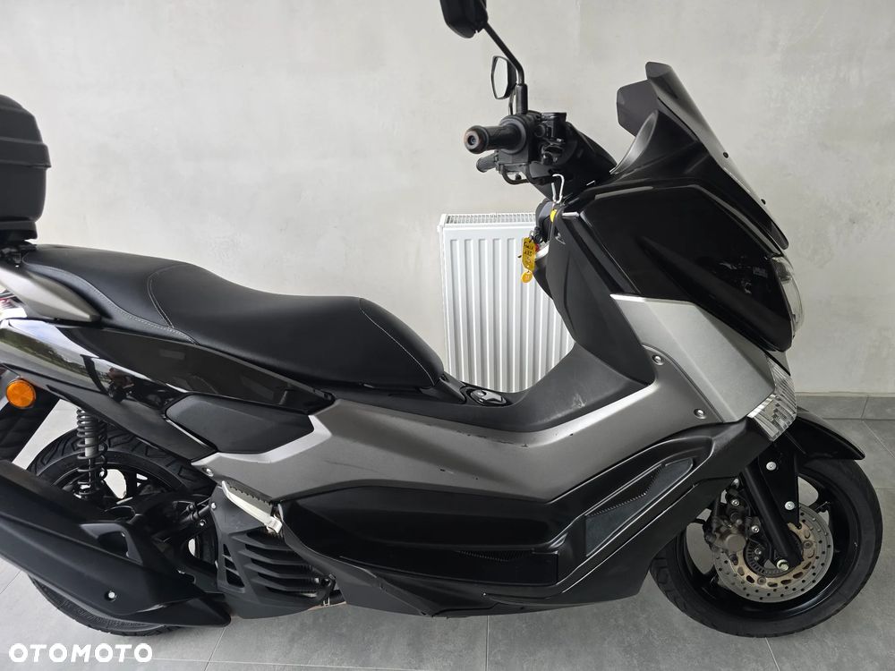Yamaha NMAX - 27
