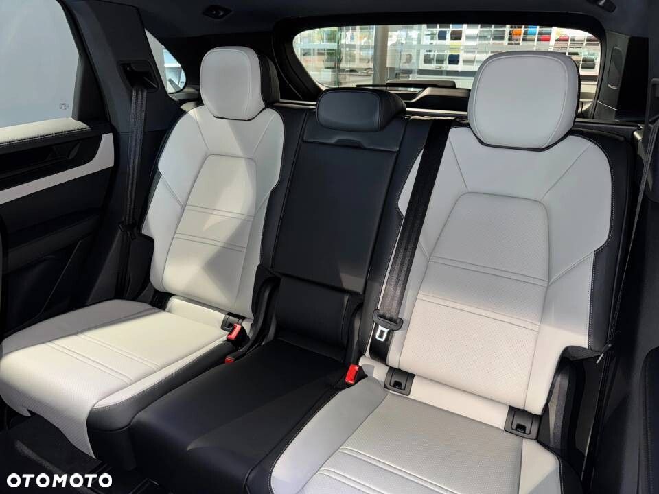 Porsche Cayenne - 17