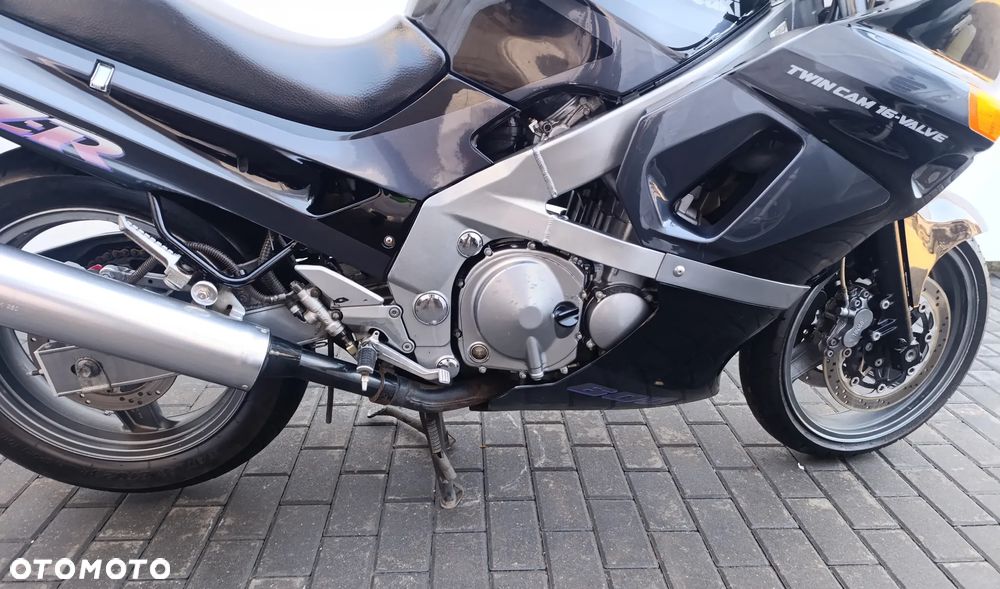 Kawasaki ZZR - 21