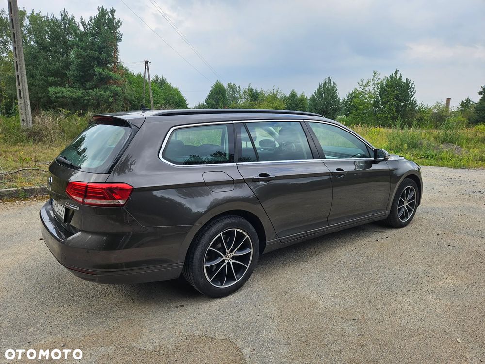 Volkswagen Passat - 5