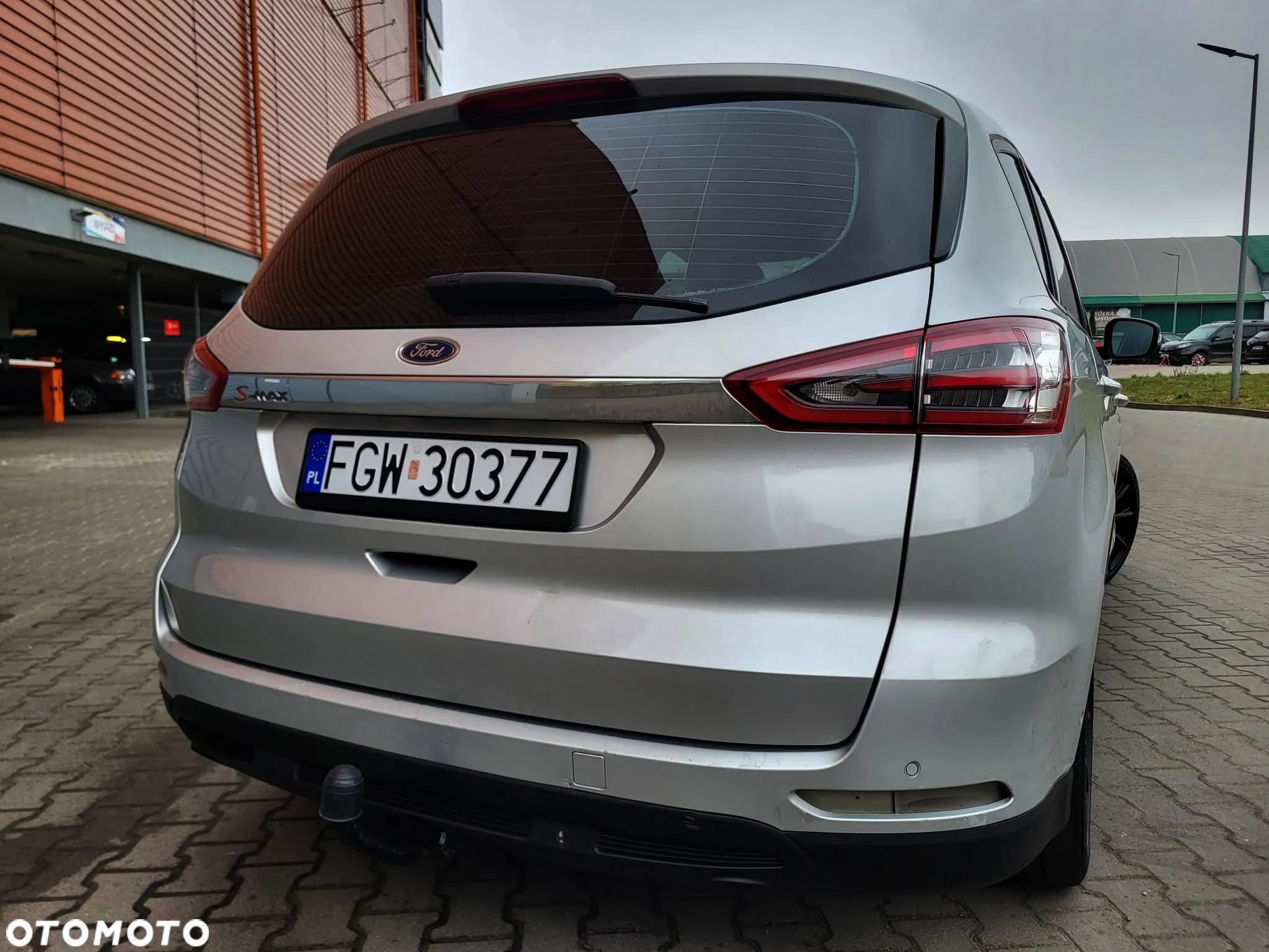 Ford S-Max 2.0 EcoBlue Titanium - 17