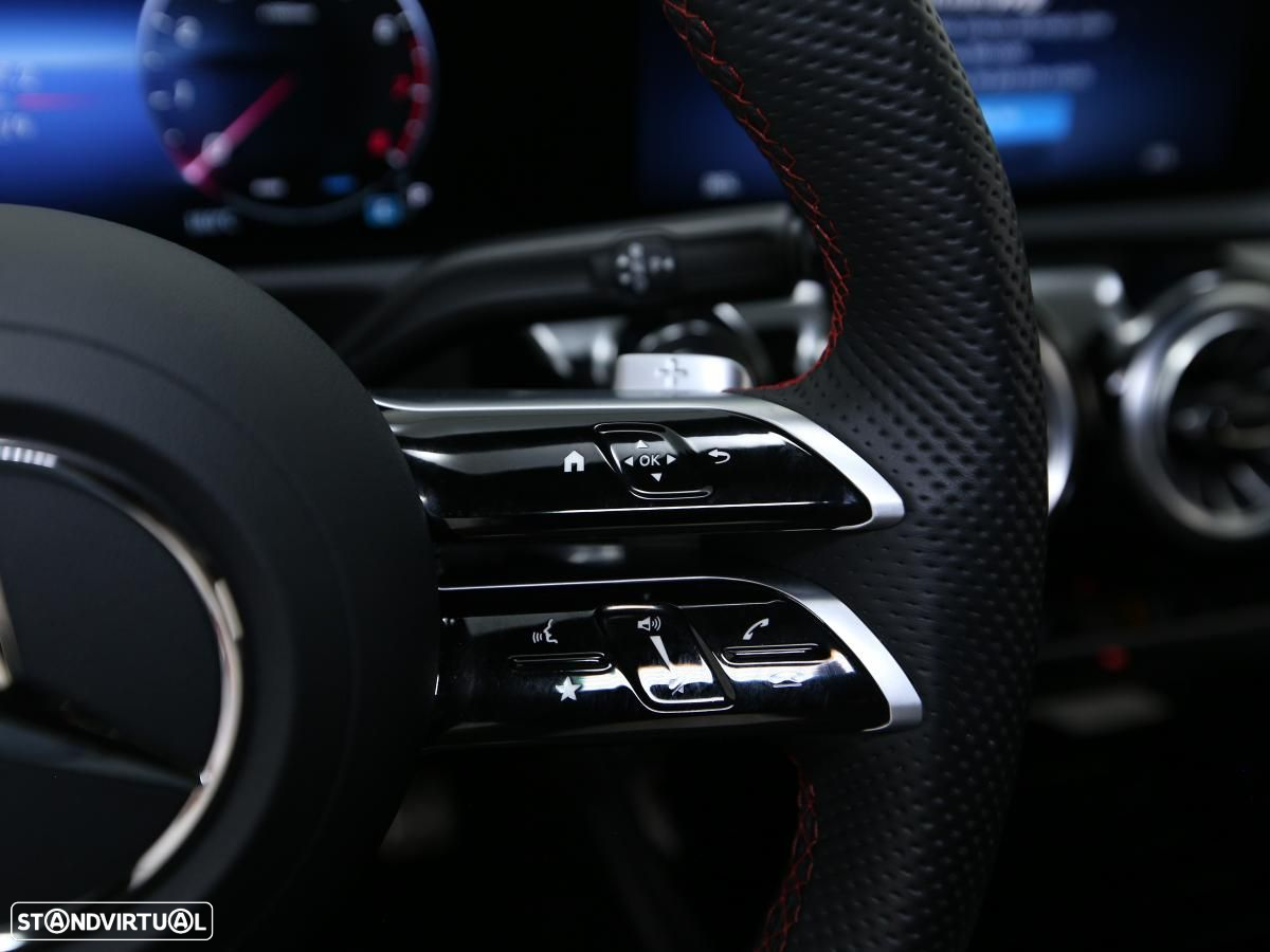 Mercedes-Benz A 180 Limousine 7G-DCT AMG Line - 17