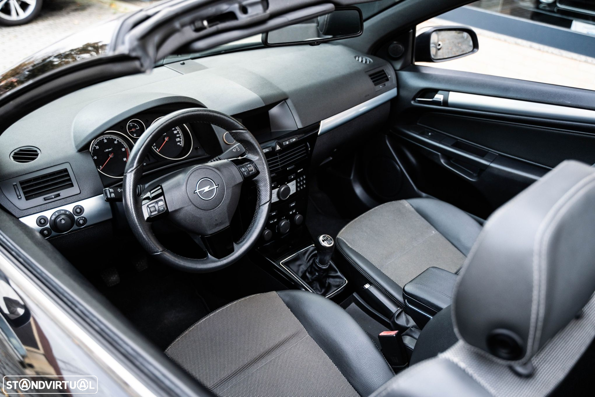 Opel Astra Cabrio TwinTop 1.9 CDTi - 18