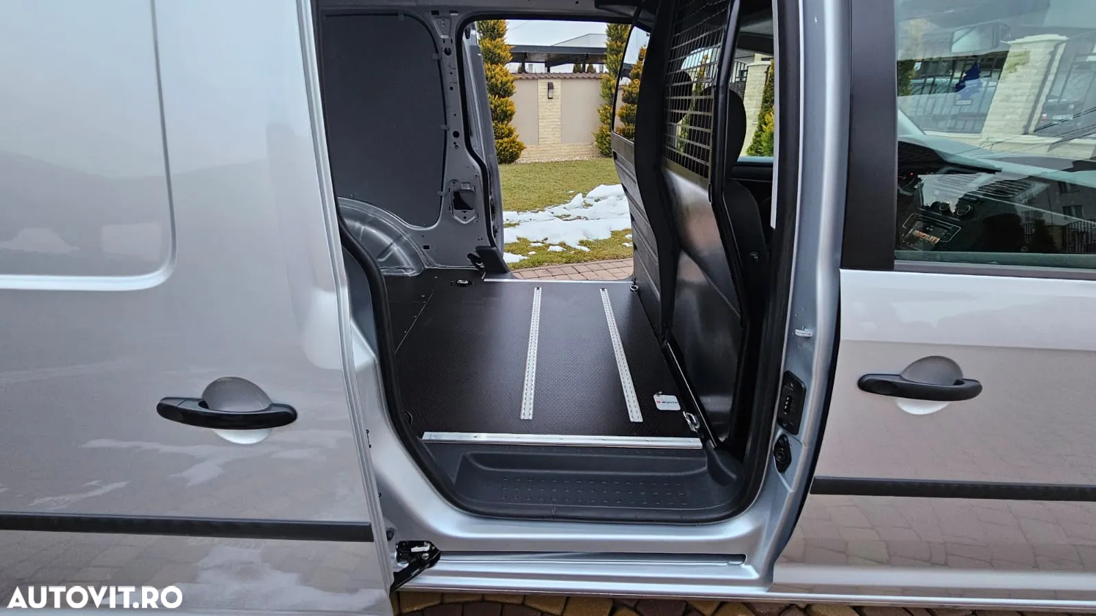 Volkswagen Caddy - 12