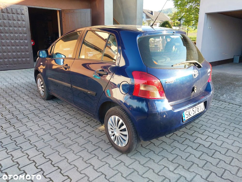 Toyota Yaris 1.0 Luna A/C - 2