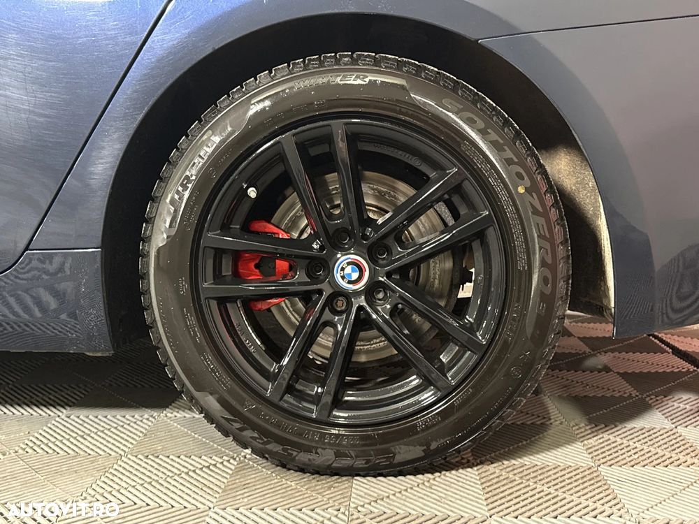 BMW Seria 5 530i Aut. Luxury Line - 14