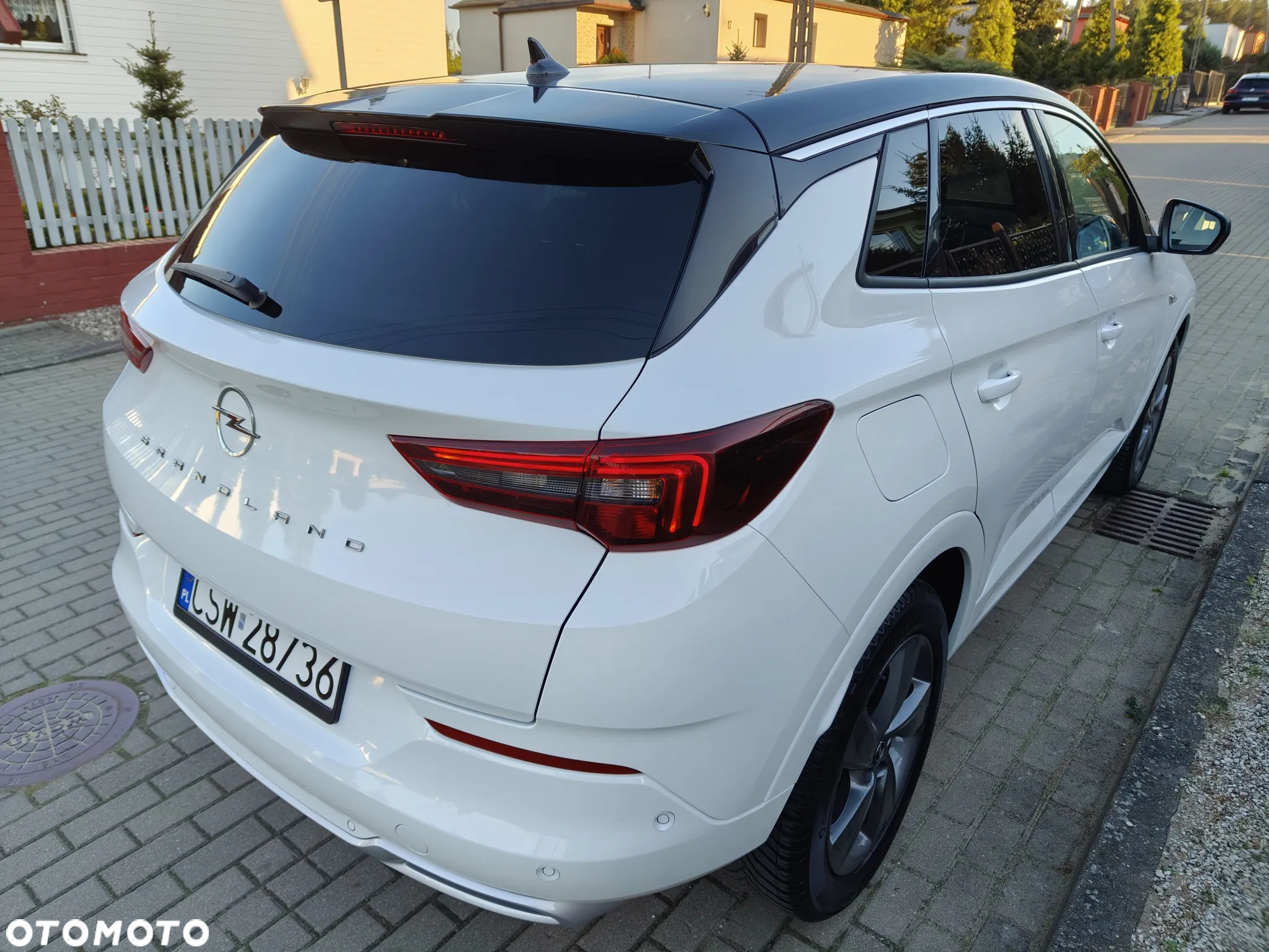 Opel Grandland 1.2 T Business Edition S&S - 23