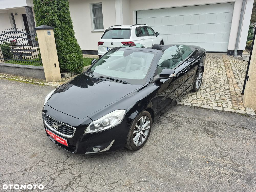 Volvo C70 D3 Momentum - 1