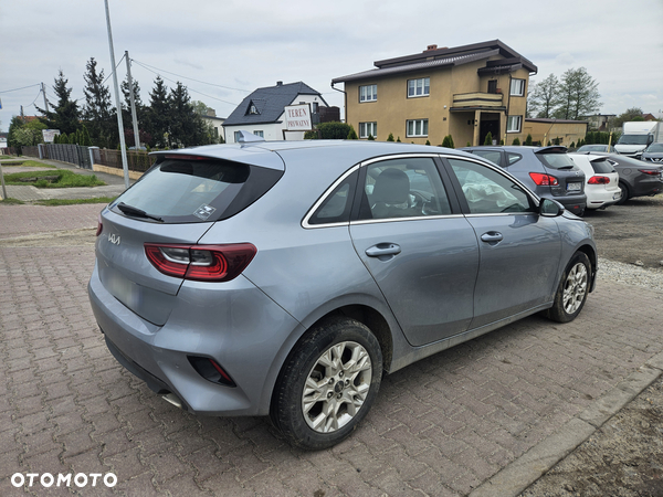 Kia Ceed 1.6 CRDi mHEV Business Line