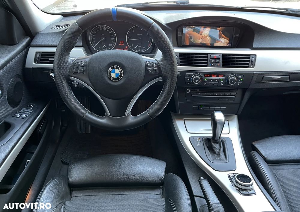 BMW Seria 3 320d DPF Aut. Edition Sport - 11