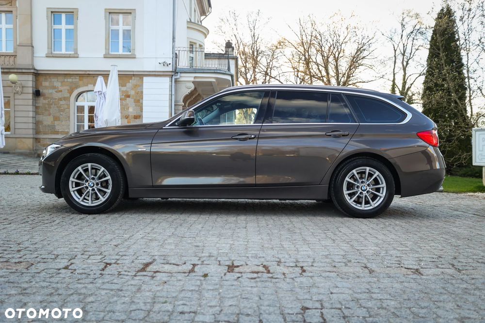 BMW Seria 3 320d Blue Performance Luxury Line - 15