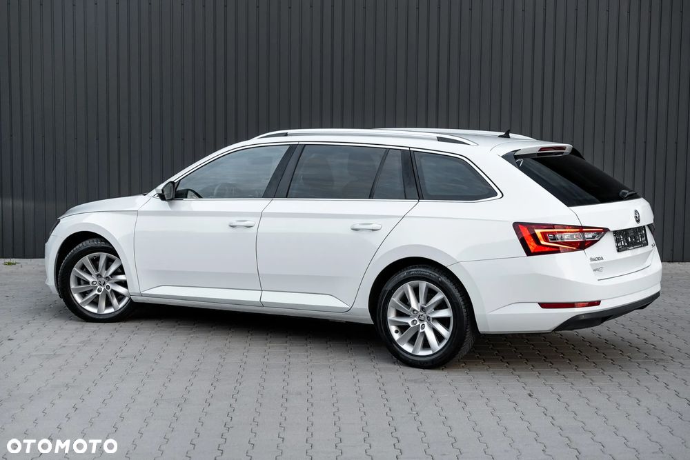 Skoda Superb 2.0 TDI Style - 8