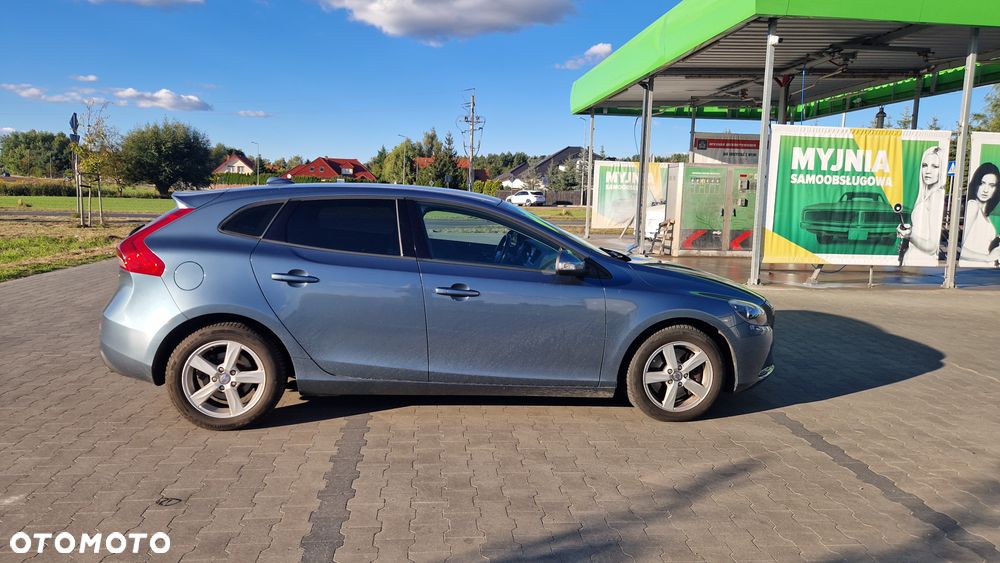 Volvo V40 D3 Momentum - 17