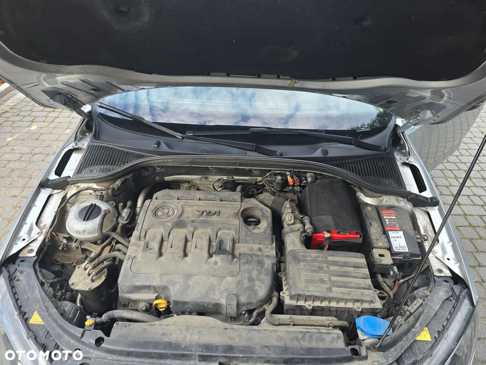 Skoda Octavia 1.6 TDI Edition - 8