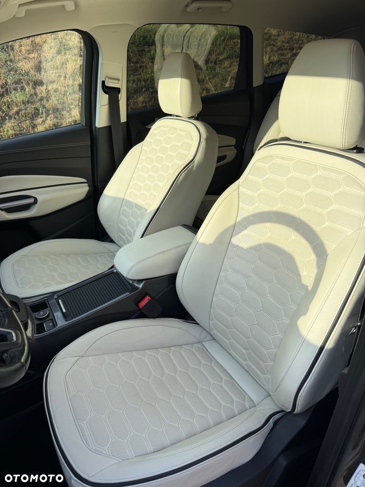 Ford Kuga 2.0 TDCi 4x4 Vignale - 15