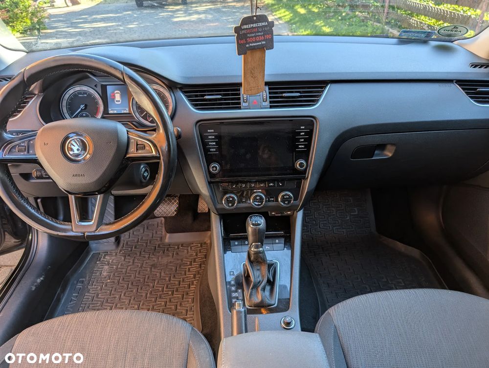 Skoda Octavia 2.0 TDI 4x4 Ambition DSG - 6