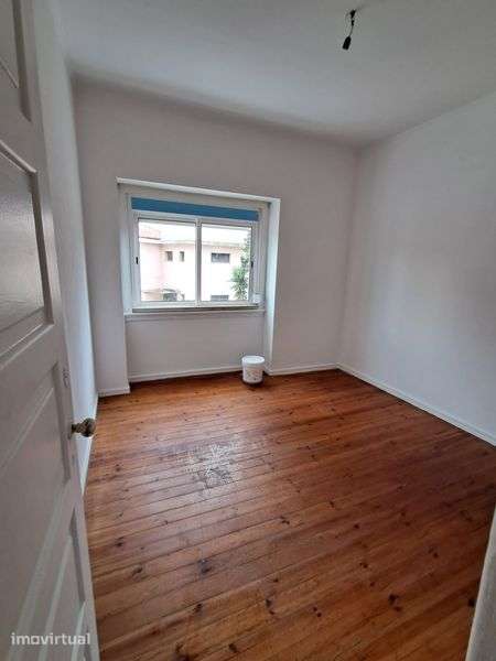 Apartamento T2 no Alto de São João - View 6