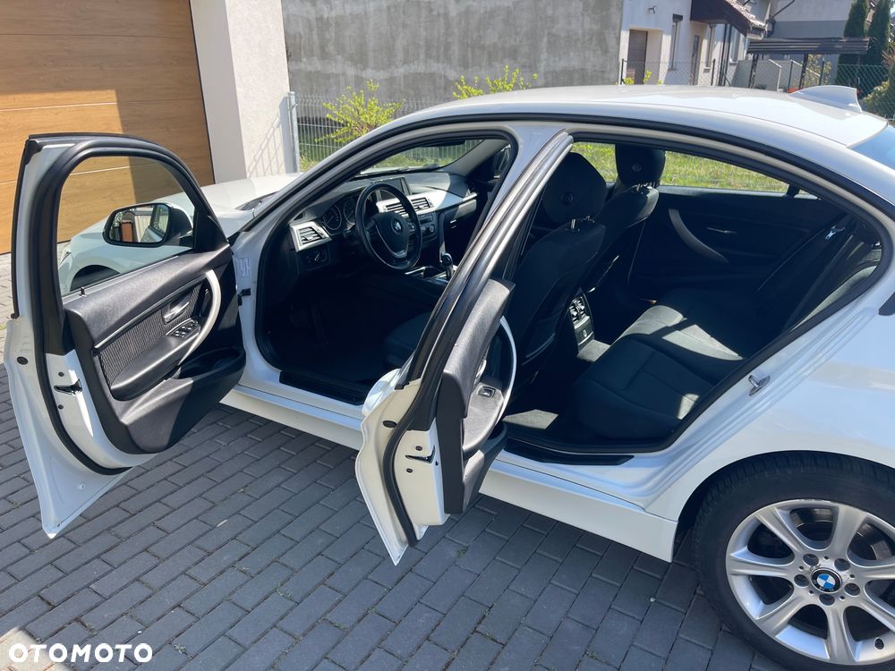 BMW Seria 3 316d - 11