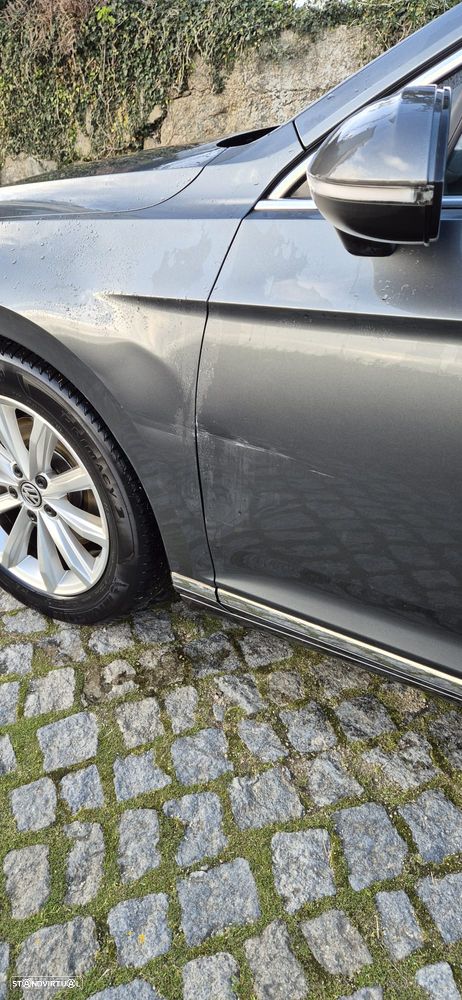 VW Passat Variant 2.0 TDi Highline - 4