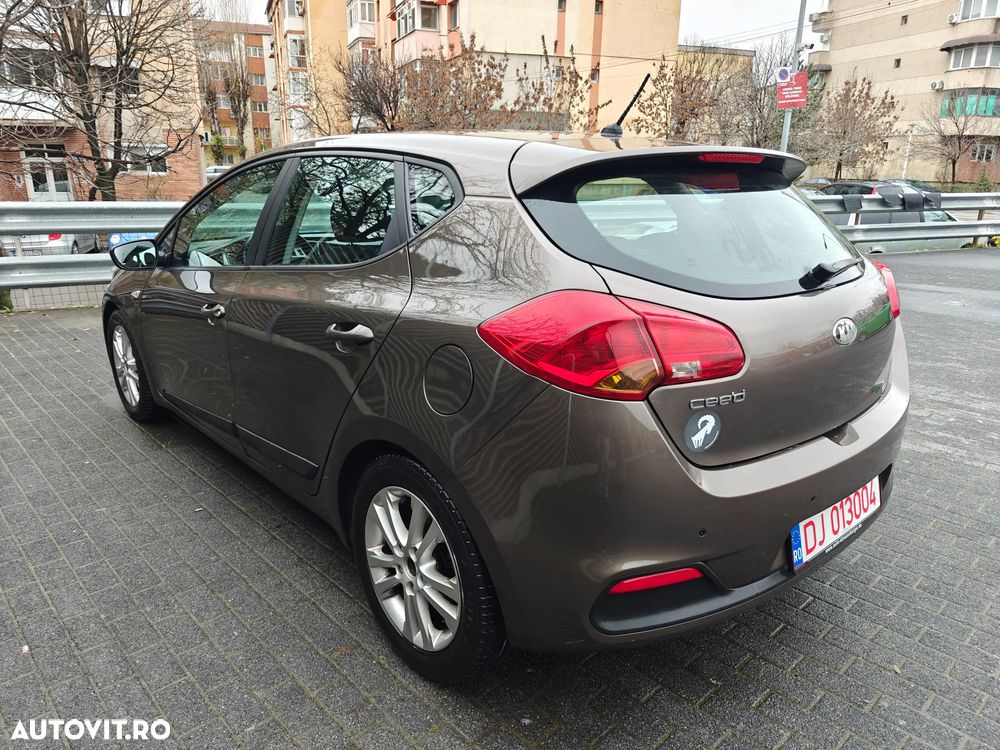Kia Ceed 1.4 CVVT Attract - 4