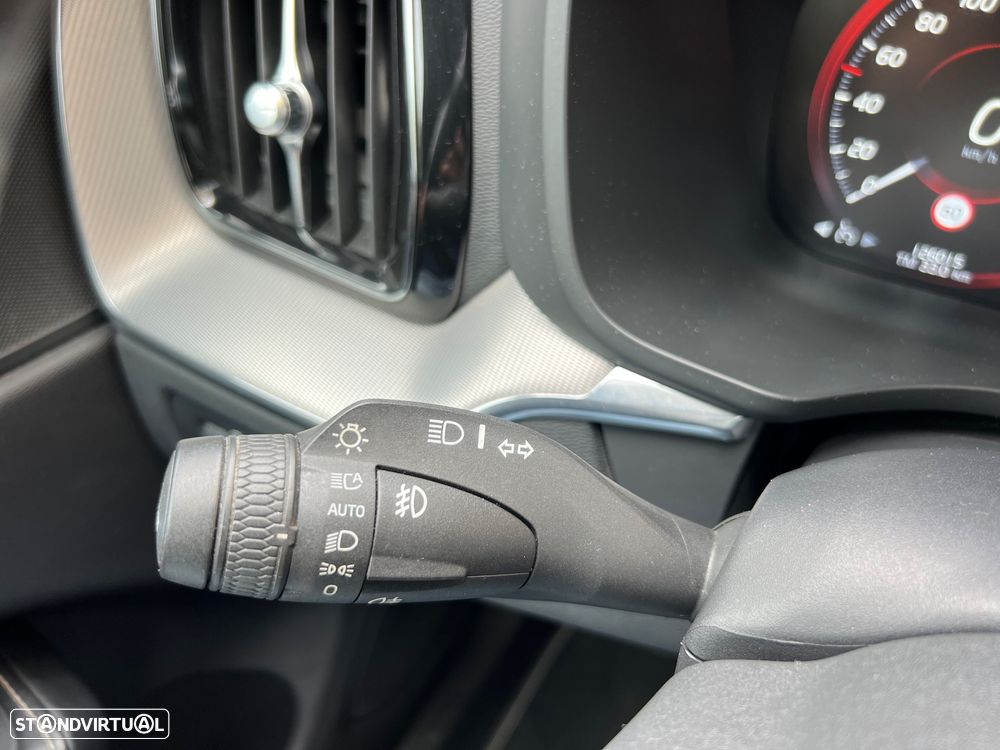 Volvo XC 60 2.0 D4 R-Design AWD Geartronic - 41