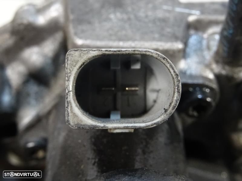 Bomba De Injeção / Alta Pressão Mercedes-Benz C-Class (W204)  A6510701 - 7