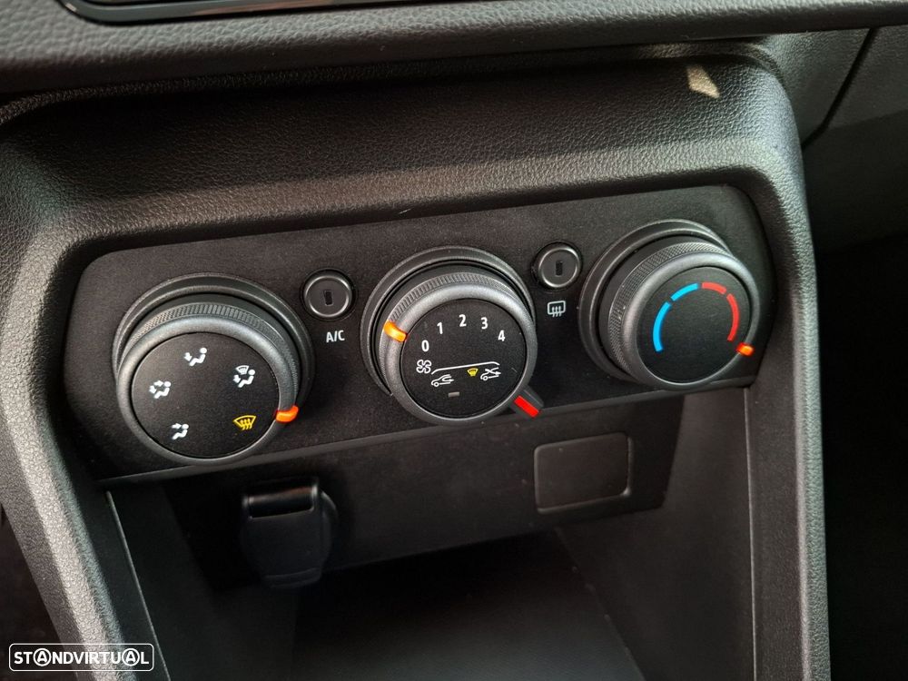 Dacia Sandero 1.0 ECO-G Essential Bi-Fuel - 19