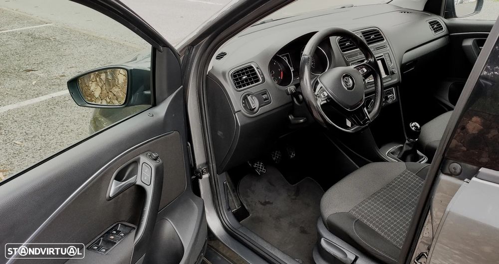 VW Polo 1.4 TDi Confortline - 9