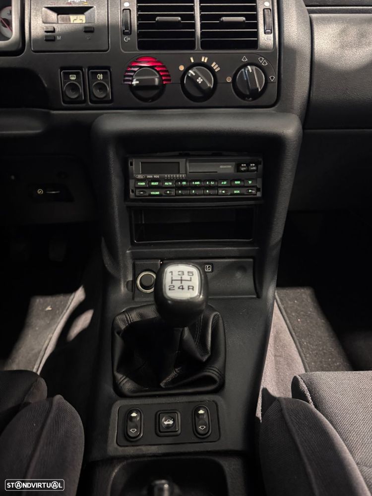 Ford Escort 2.0i RS Cosworth - 37