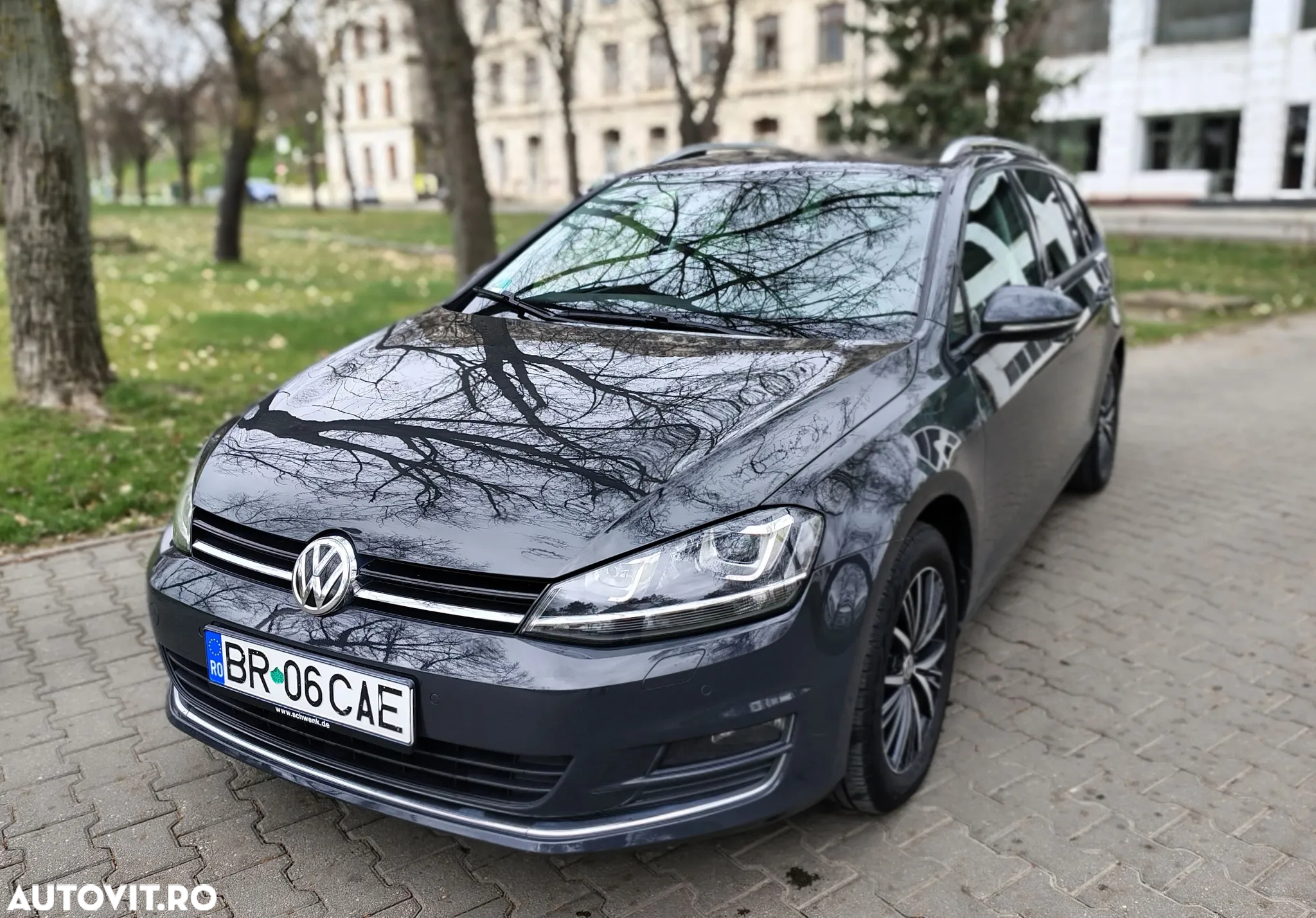 Volkswagen Golf Variant 2.0 TDI BlueMotion Technology DSG Allstar - 20