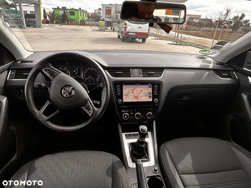 Skoda Octavia 1.5 TSI Ambition - 14