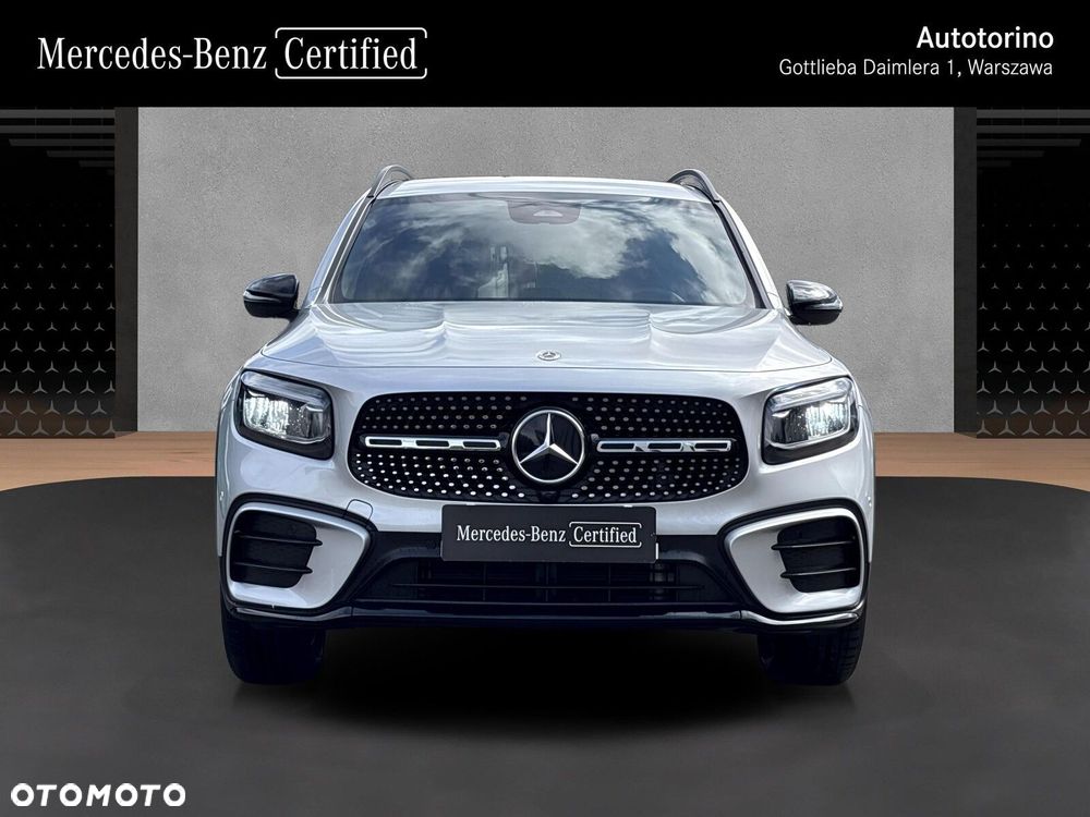 Mercedes-Benz GLB - 9