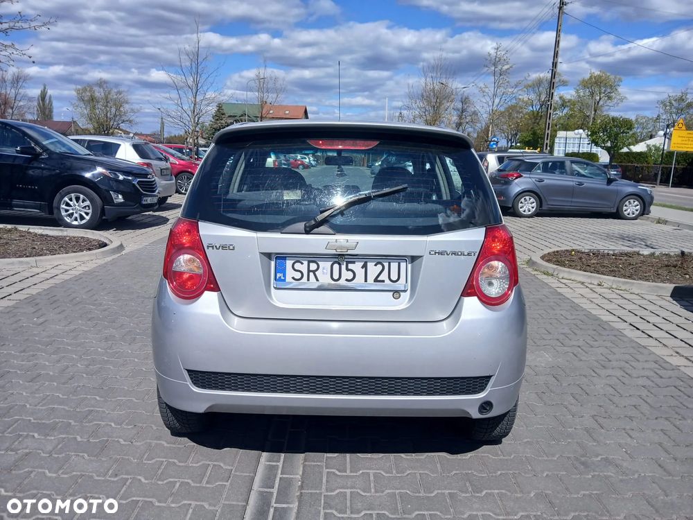Chevrolet Aveo 1.2 16V Base (air4) - 3