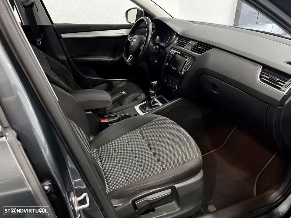 Skoda Octavia Break - 12