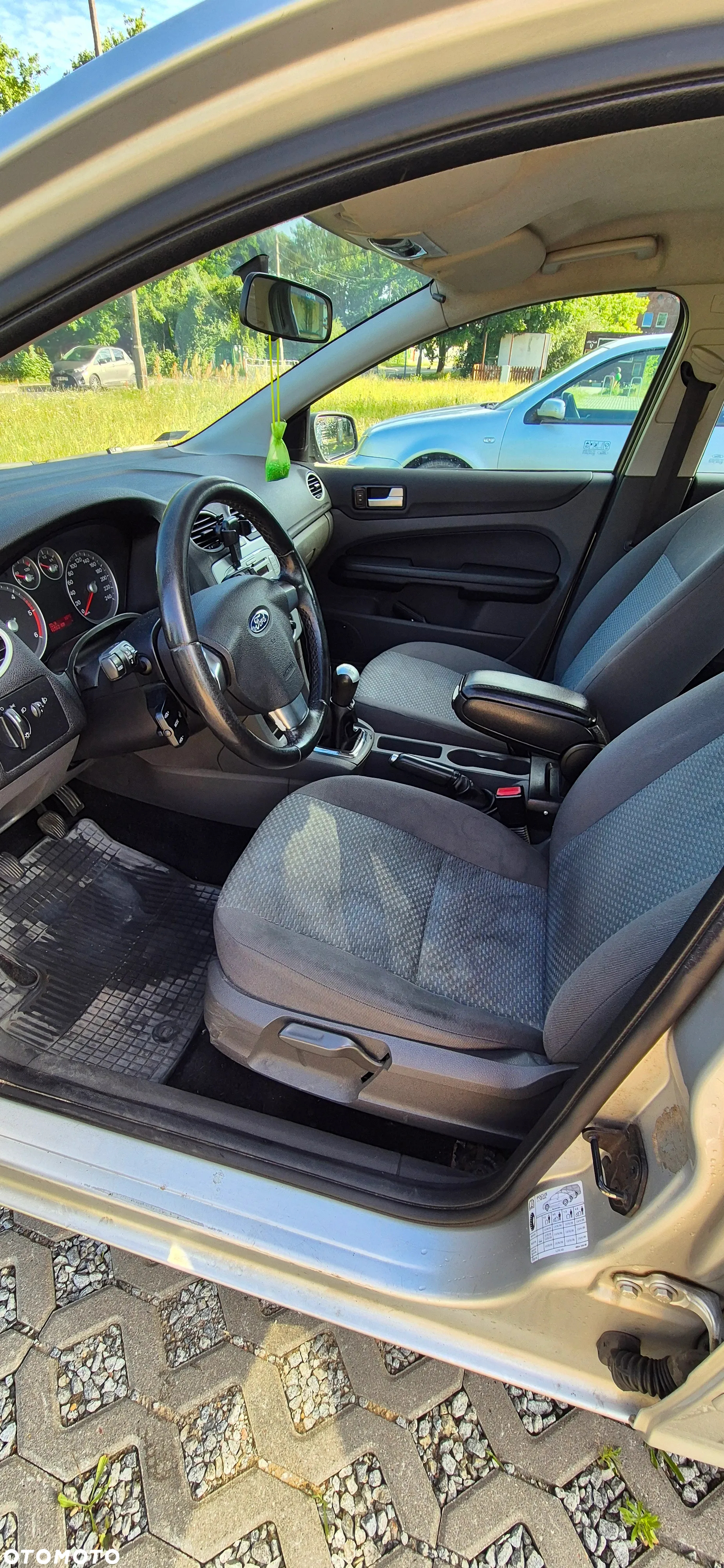 Ford Focus 1.8 TDCi Ambiente - 10