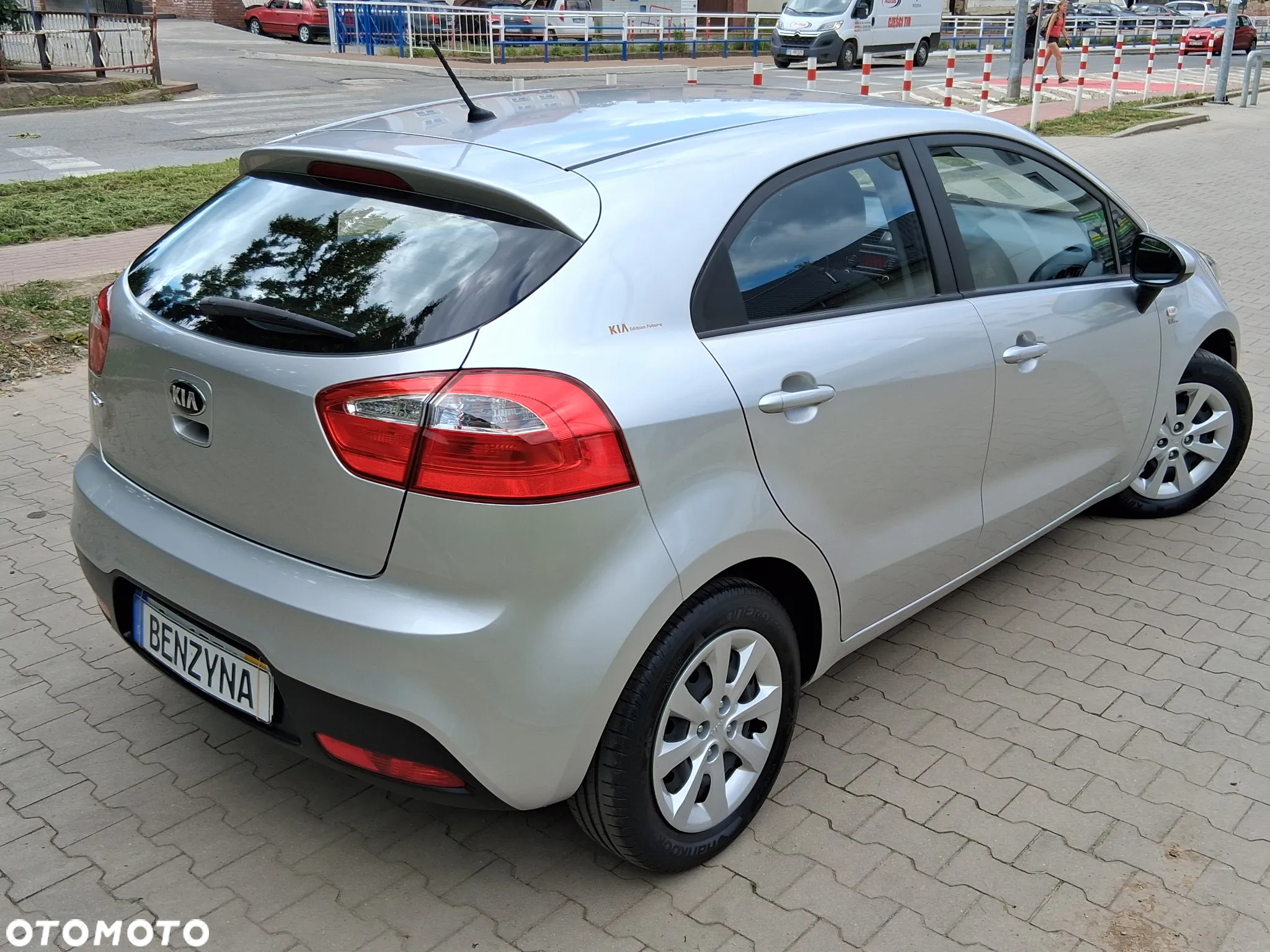 Kia Rio - 30