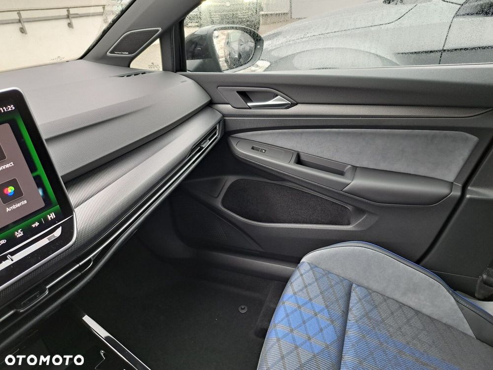 Volkswagen Golf - 16