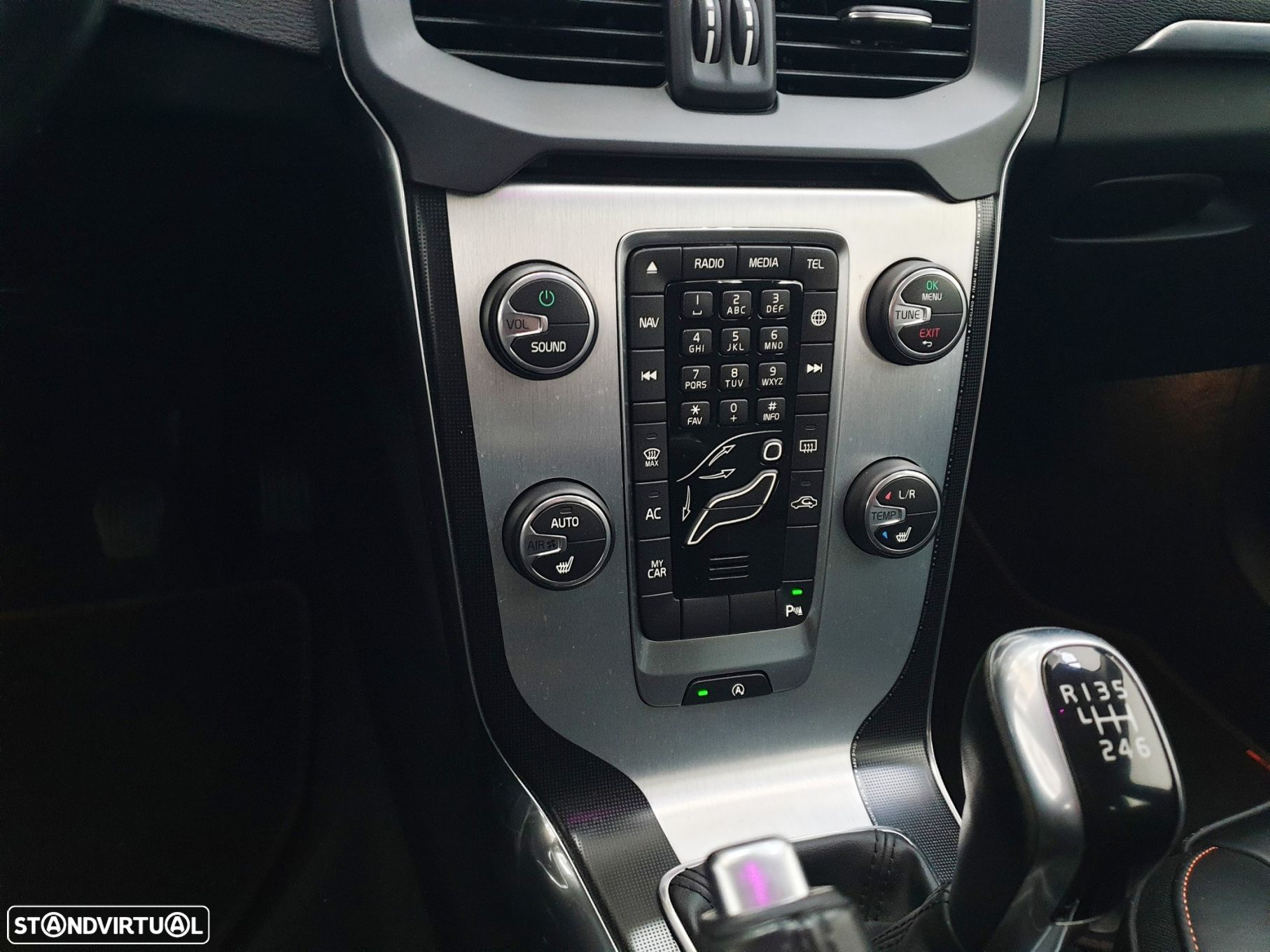 Volvo V40 1.6 D2 VOR - 20