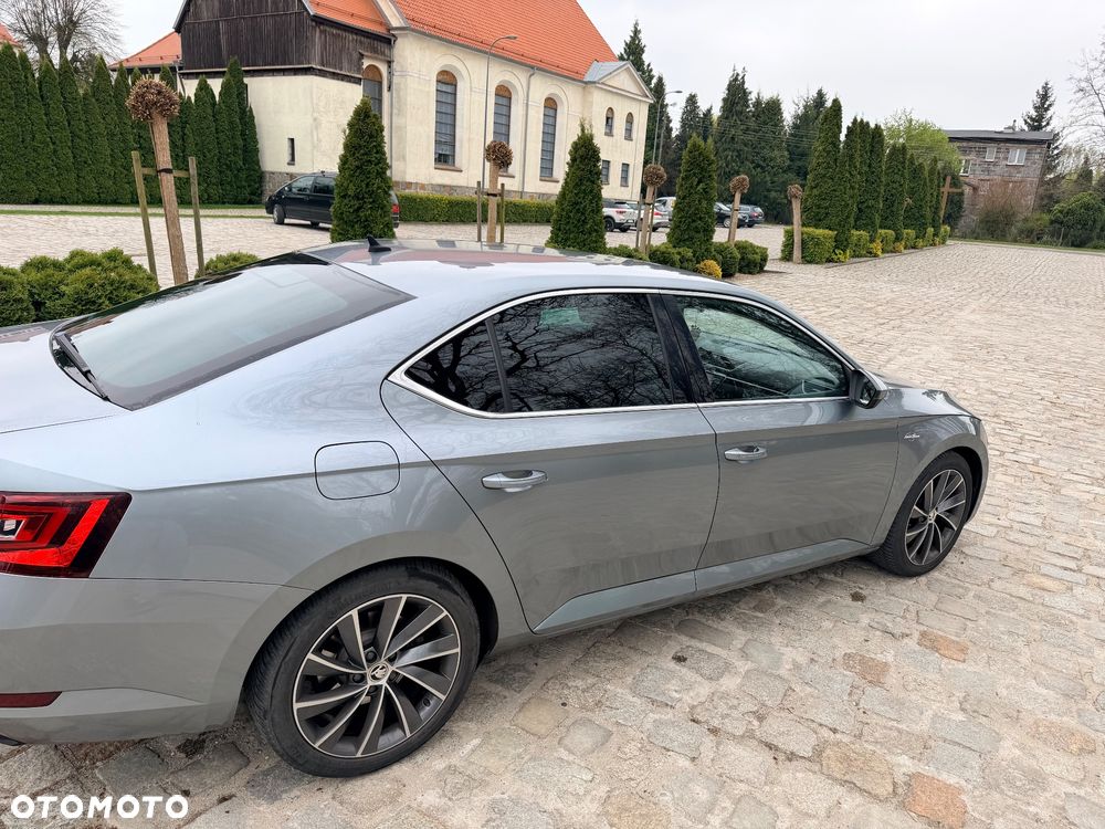 Skoda Superb 1.8 TSI L&K DSG - 4