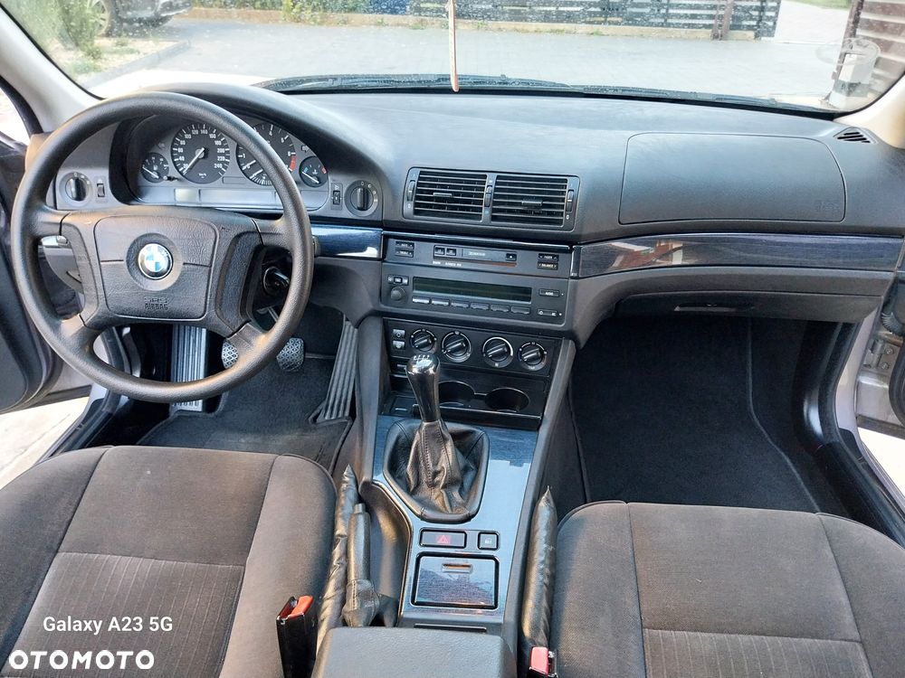 BMW Seria 5 - 10