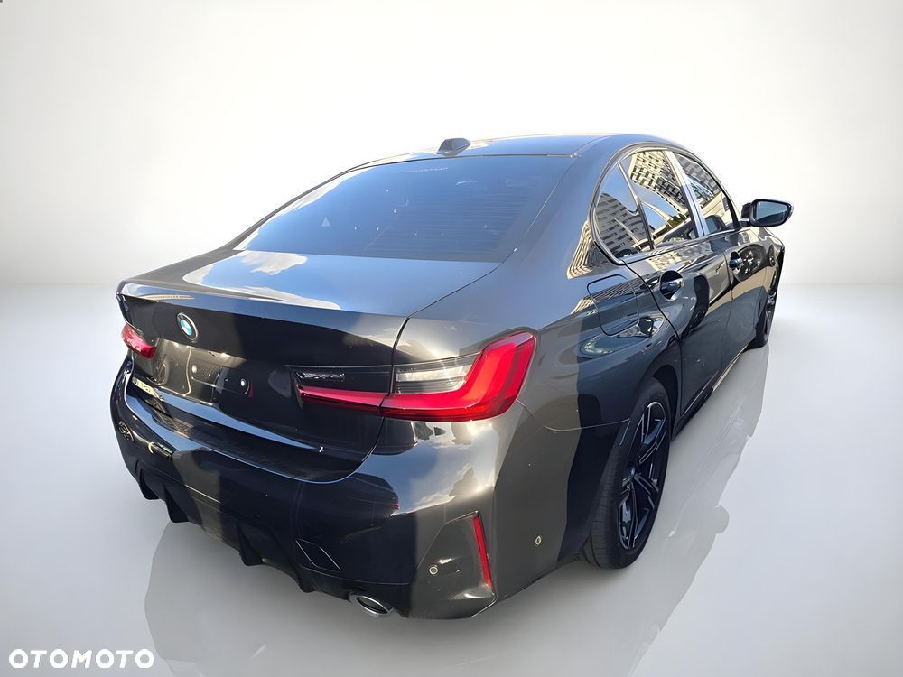 BMW Seria 3 318i M Sport - 4