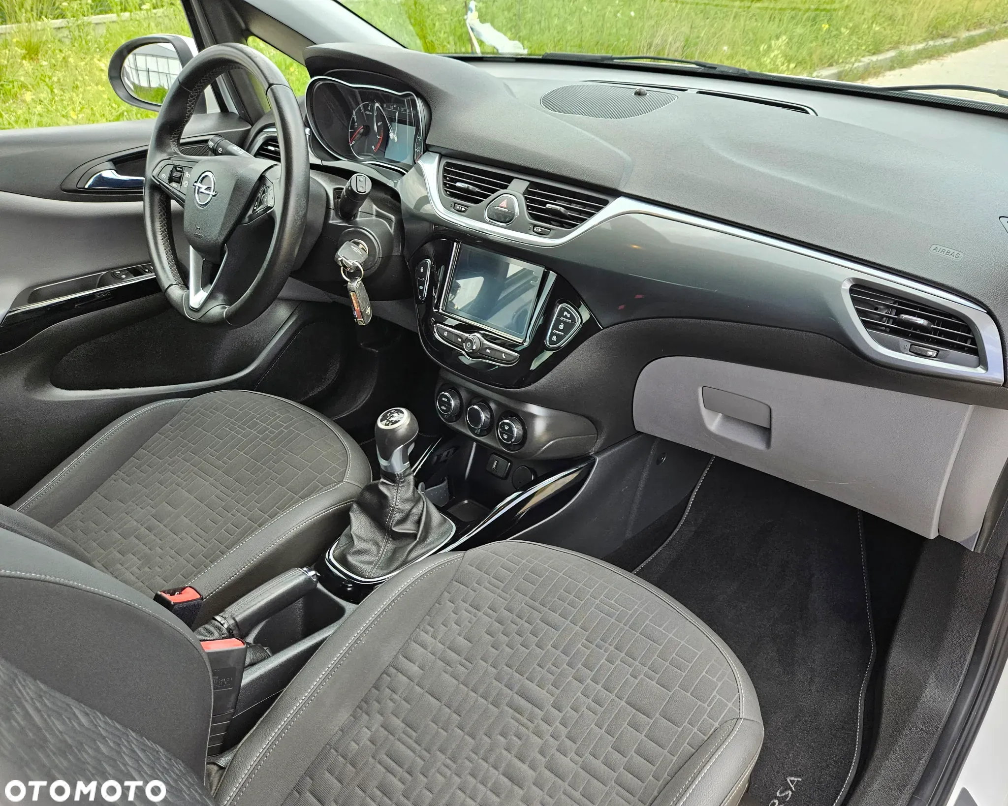 Opel Corsa 1.4 T Cosmo S&S - 22